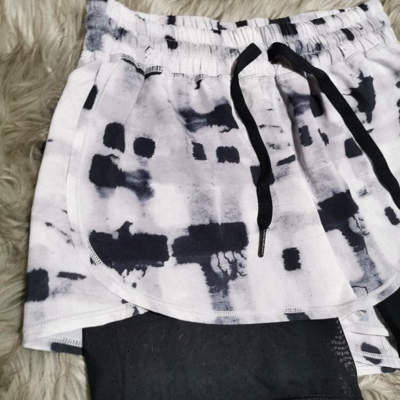 Lululemon Hot To Street Short Ghost Weave White - Picture 4 of 11